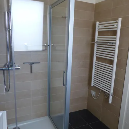 With Terrace For 4 People Apartamento *
