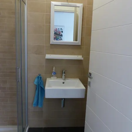Apartamento With Terrace For 4 People Olbia