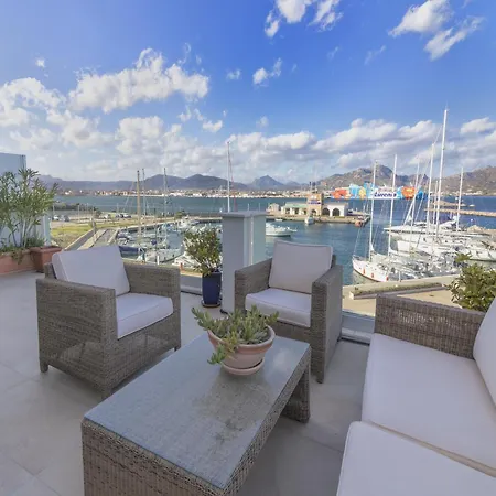 With Terrace For 4 People Apartamento *