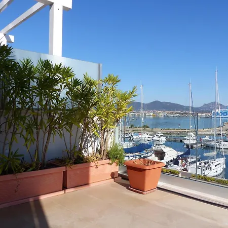 Apartamento With Terrace For 4 People