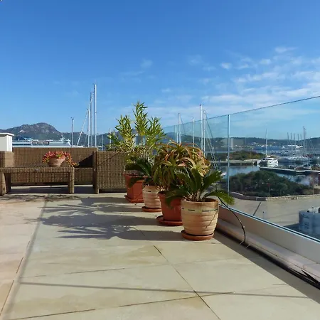 Apartamento With Terrace For 4 People